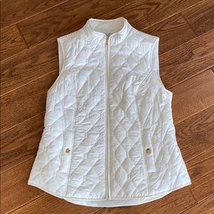 Vest....Croft & Barrow 🍷